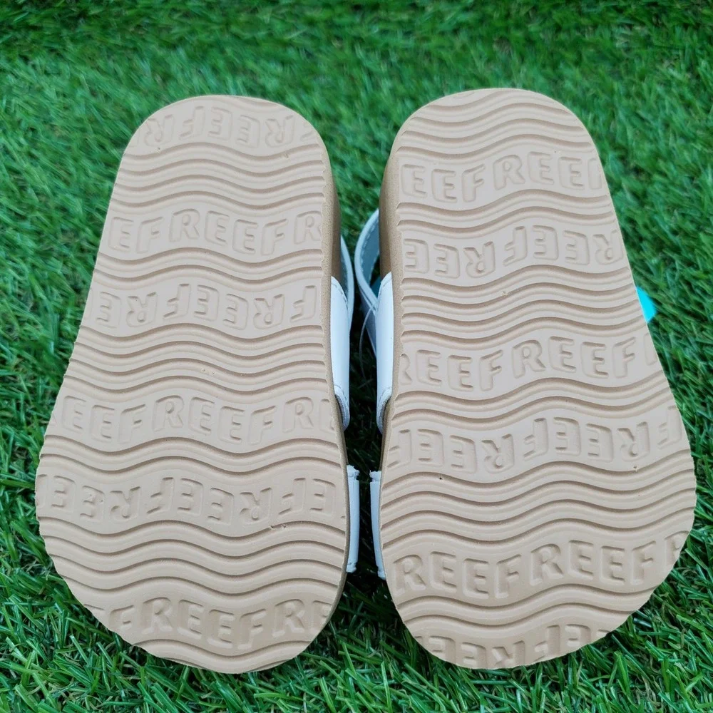 REEF Little Water Vista SIZE 3 Girls Water Friendly Slingback Sandals White Tan